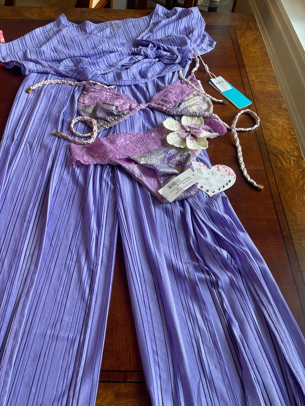 NWT beach bunny coverup size M and matching bikini set size XL - Picture 9 of 16